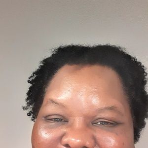 Meet your Posher, Ebony